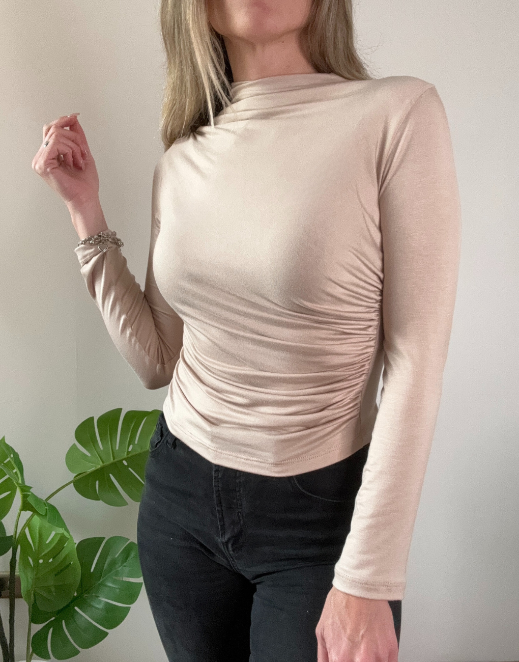 Polera drapeada Jacinta manga larga