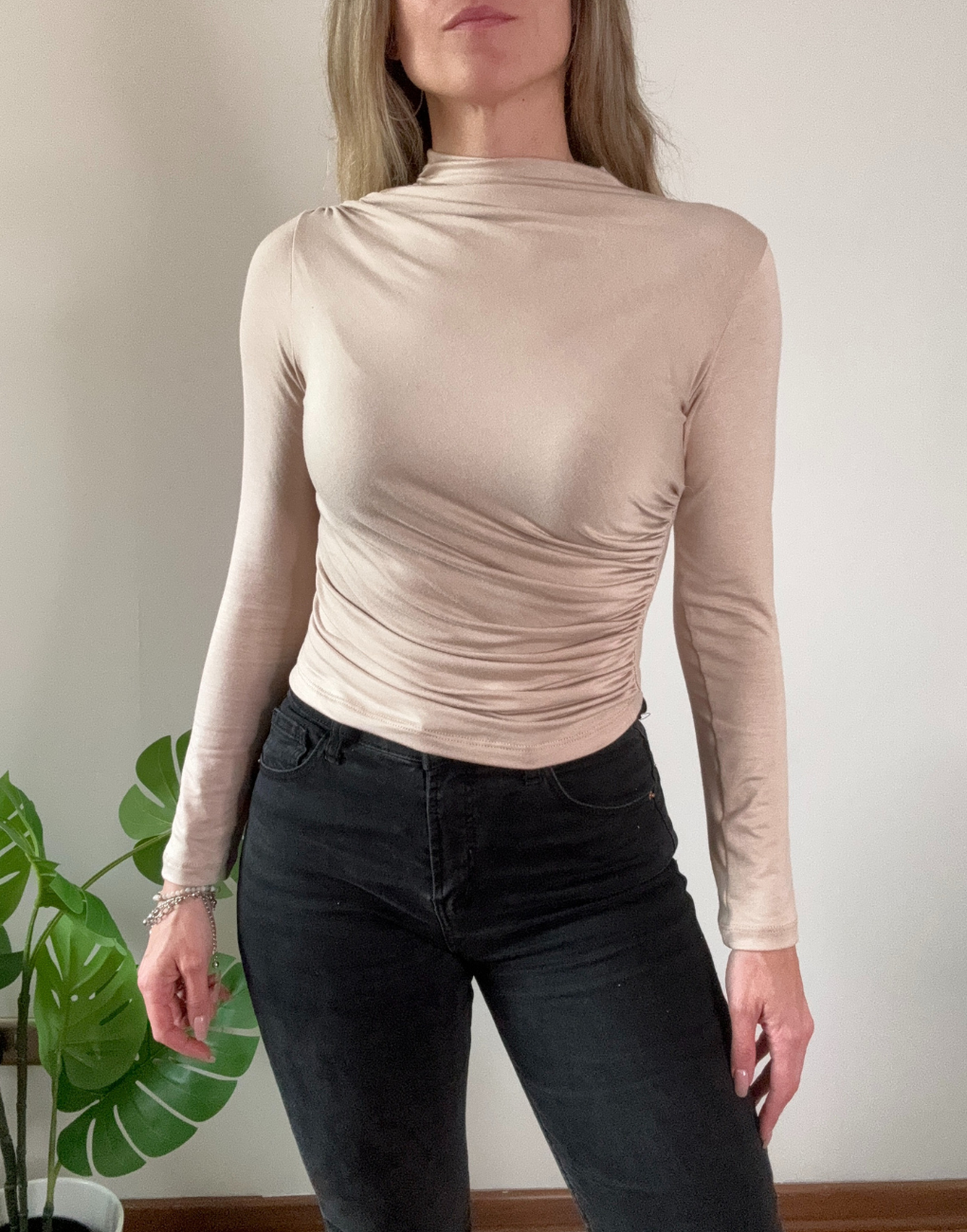 Polera drapeada Jacinta manga larga